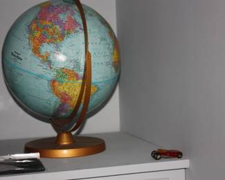 Desk top globe