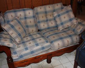 Early American love seat (no rips/snares)