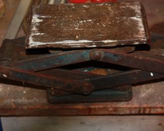 Various antique/old car jacks