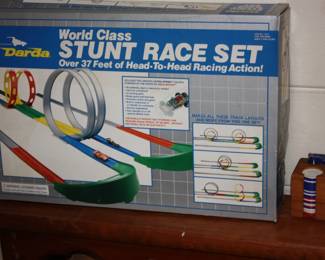 1970's Darda Stunt race set in original box