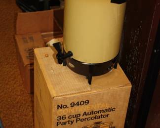 Mid century harvest gold NIB 36 cup automatic party percolator