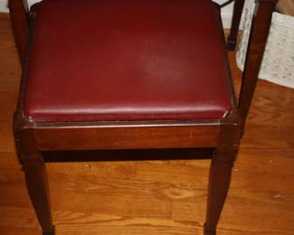 Sewing machine stool 