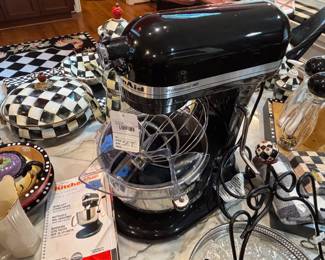 Kitchen-Aid Mixer