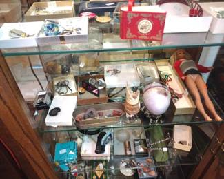 COSTUME JEWELRY, TRINKETS
