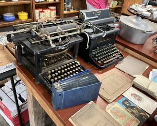 Remington Standard No 6 Typewriter - L C Smith super Speed Typewriter 1930's