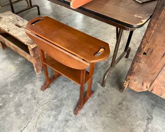 Drop Leaf End Table