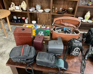 Assorted Vintage Cameras