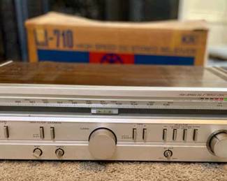 Modest but Classy Vintage HiFi
