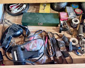 Assorted sodering irons/guns