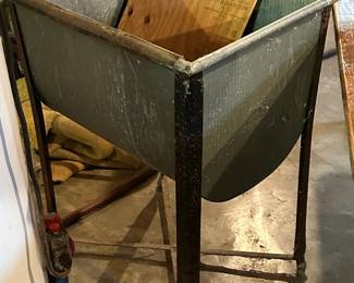 Vintage washtub