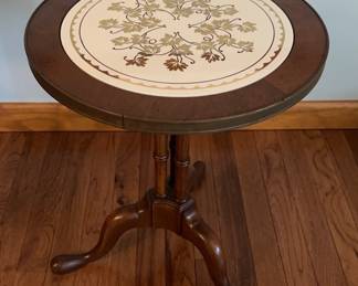 Round Side Table