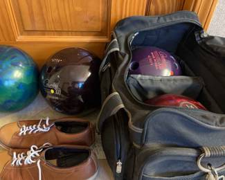 Bowling Balls W Bag Carrier Shoes