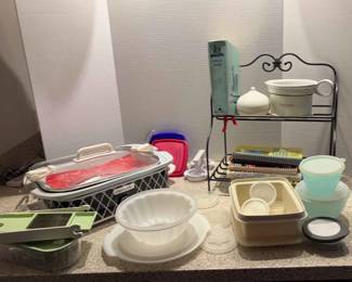 Crock Pot, Vintage Tupperware, Shelf, Joy Of Cooking
