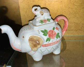 Elephant Tea pot 