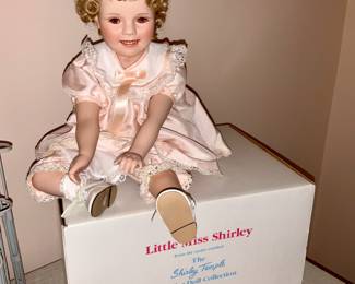 Little Miss Shirley , Danbury Mint. With Box