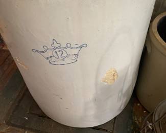 Antique Robinson Ransbottom 12 Gallon Crock. As Found.