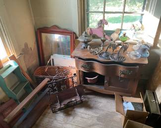 Antique Wash Stand. Antique Mirrors, Antique Shelves, Baskets