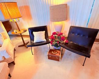 (2) Milo baughman scoop lounge chairs - Mid-Century