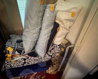 Fresh pillows and thickkkkk blankets