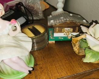 Vanity decor