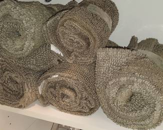Linens - bath rugs