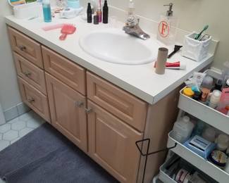 Bath vanity