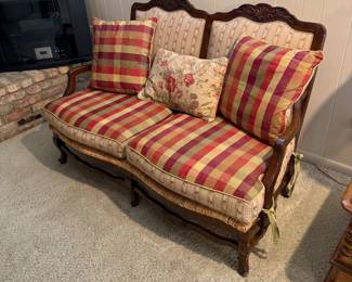 The cutest settee