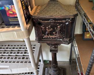 Austrian repro post box