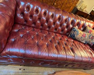 Amazing red leather chesterfield sofa 