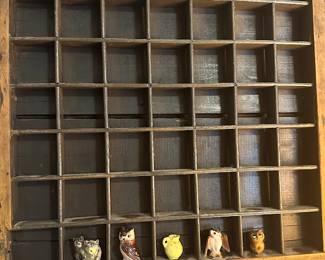 Vintage curio shelf for your tinies!