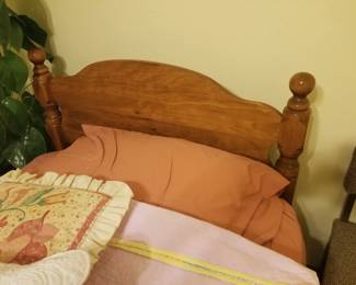 Vintage Maple Single Bed