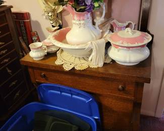 Wash tub matching set