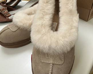 UGG Slippers NWT