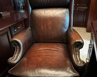 Executive Desk Chair