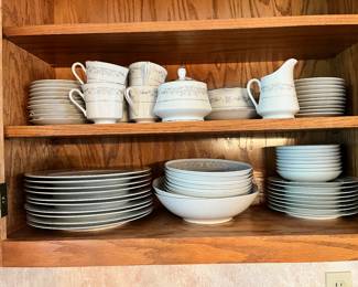 Imperial China, 61 pieces.
