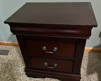 Nice end table or night stand!