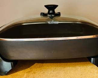Rival electric skillet/griddle.