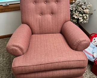Lounge chai, super comfortable!