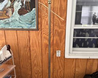 Floor lamp