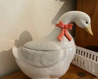 vintage goose container made in Japan