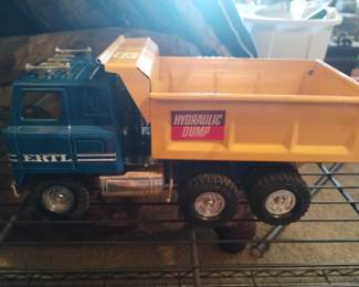 Excellent condition ERTL dump truck
