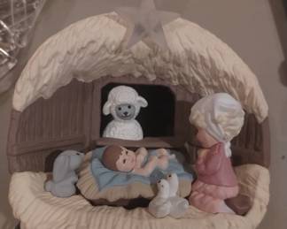 Hallmark lighted nativity ornament 