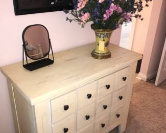 Items Located In The 4th Bedroom