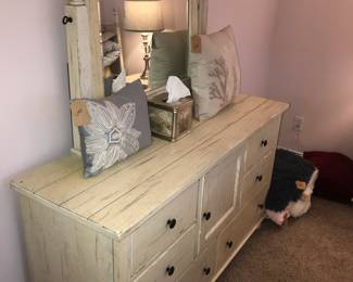 Items Located In The 4th Bedroom