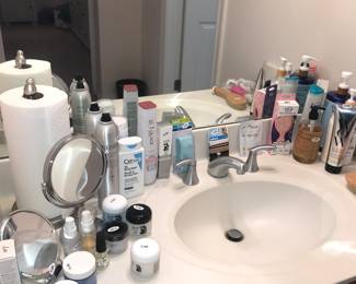 Items Located In The 4th Bedroom