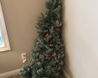 Items Located In The 3rd Bedroom