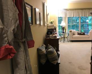 Items Located In The 2nd Bedroom