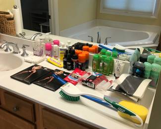 Items Located In The 2nd Bedroom