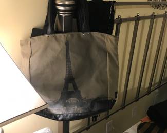 Items Located In The 2nd Bedroom