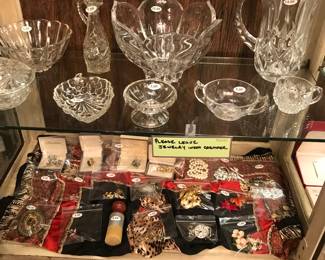 Items Located In The Dining Room